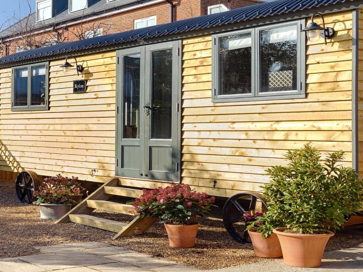 Pass The Keys Whitstable Shepherds Hut Minutes From The Harbour Villa Exterior foto